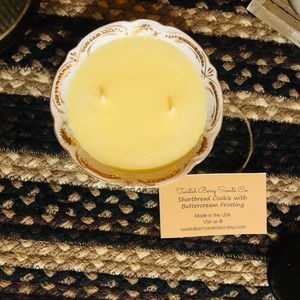 Shortbread/Maple Buttercream/Vintage Bowl/ Homemade Soy Candle/9.5 Oz